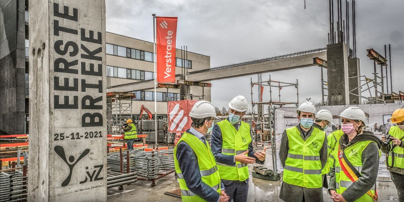 Unveiling 'first brike' Jan Yperman Hospital