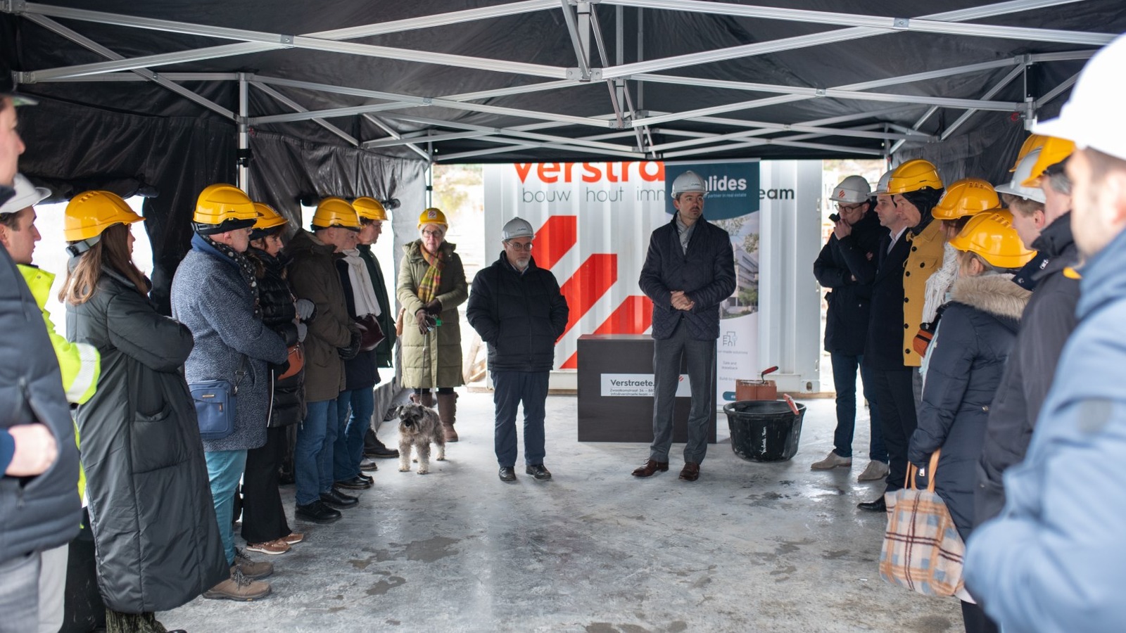 Verstraete.team legt symbolisch de eerste steen voor residentie VUE in Veurne