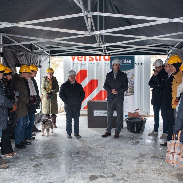 Verstraete.team legt symbolisch de eerste steen voor residentie VUE in Veurne